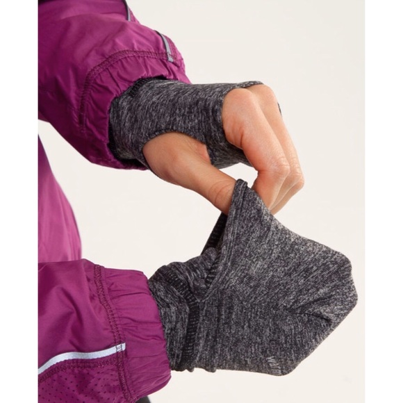 Lululemon Run: Inspire Rain Jacket water resistant - Picture 5 of 8